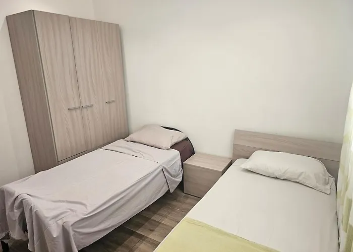 Spacious 3 Bedroom Flat At Mosta *