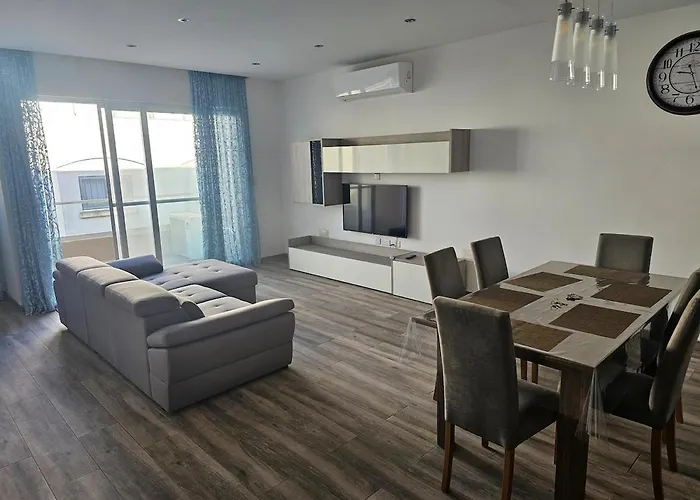 Spacious 3 Bedroom Flat At Mosta Apartment Ta' Mlit