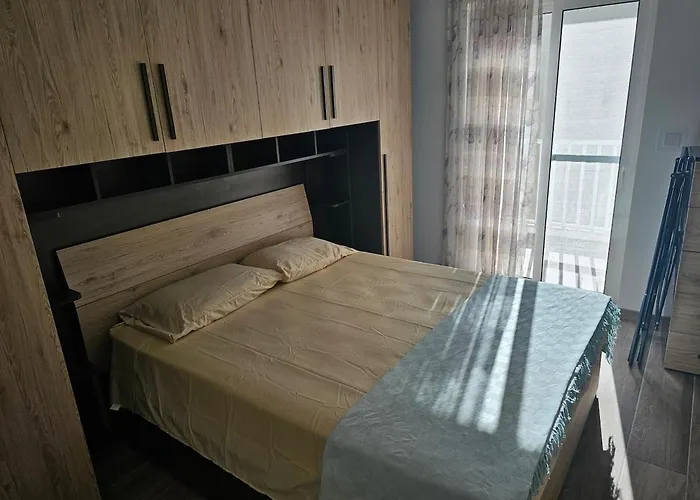 Spacious 3 Bedroom Flat At Mosta