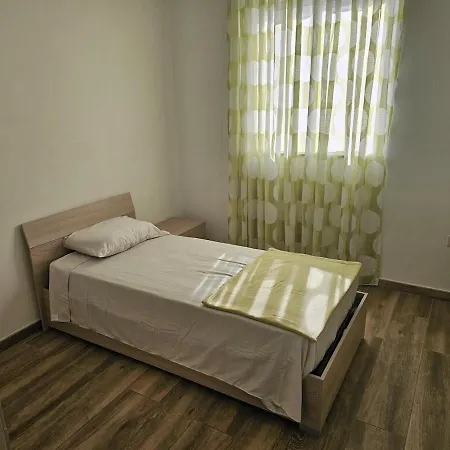 Spacious 3 Bedroom Flat At Mosta Διαμέρισμα *