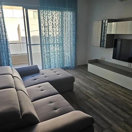 Spacious 3 Bedroom Flat At Mosta Ta' Mlit